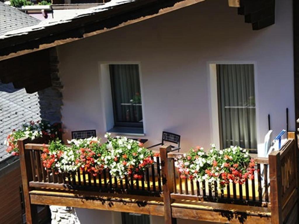 Alpine Lodge Zermatt Exterior foto